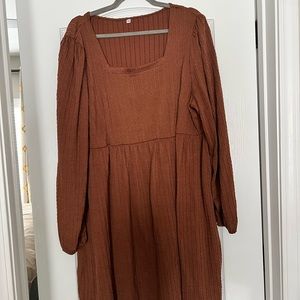 Brown dress